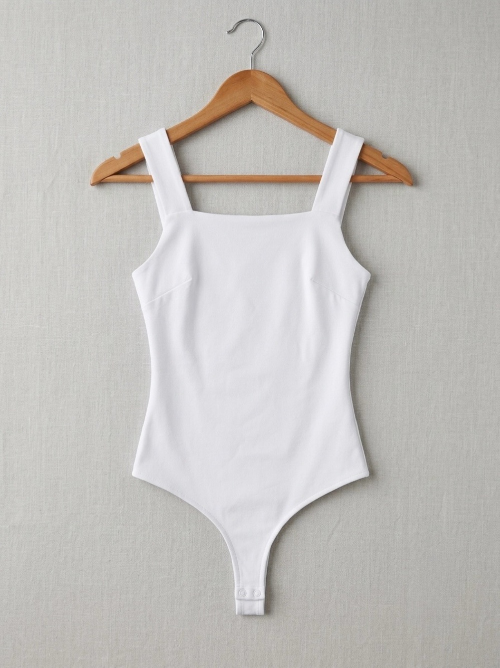 🍒3/33$ ReoRia White Square-Neck Bodysuit with Wide Straps